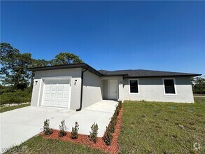 Building Photo - 5023 N Dogwood Cir