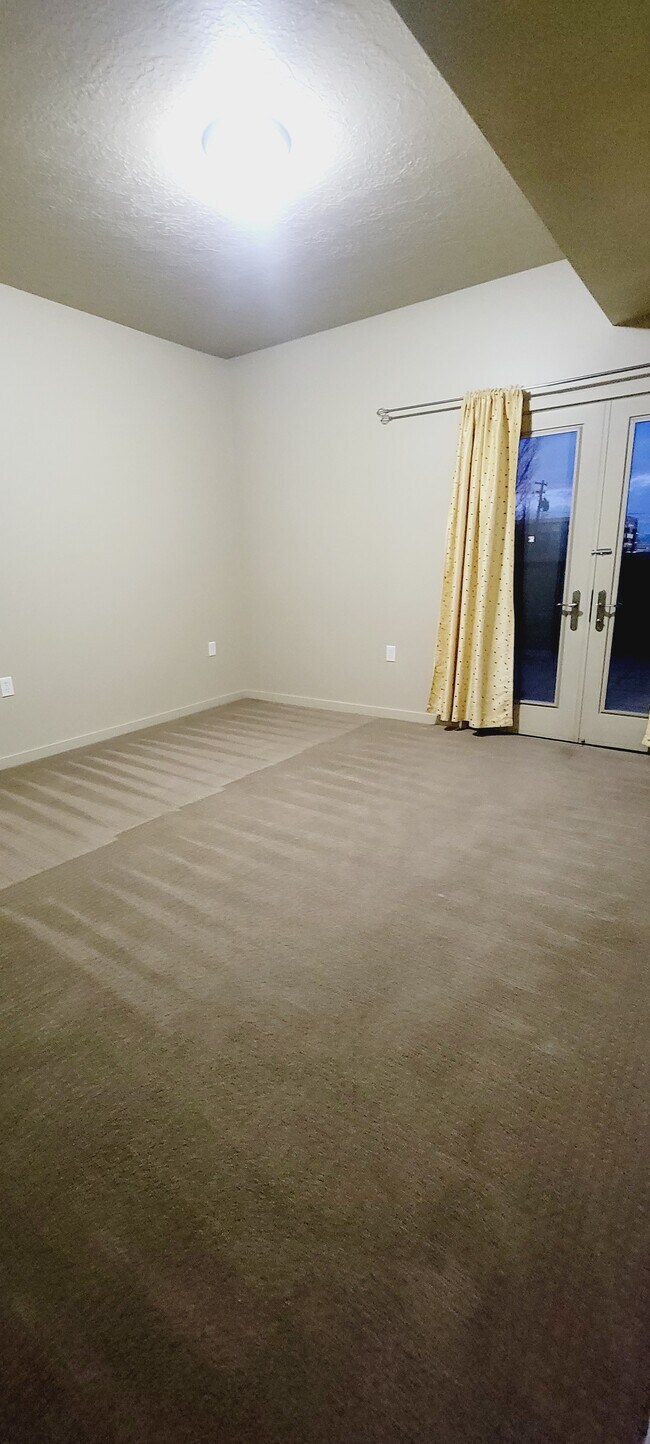 2150 S Main St Unit 216, South Salt Lake, UT 84115 Condo