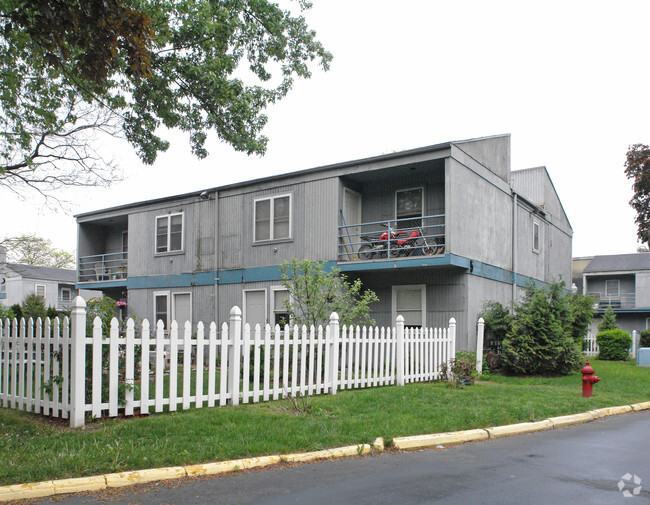 Foto del edificio - Van Rensselaer Village Apartments