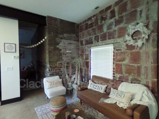 Foto del edificio - 50 West Fourth Street