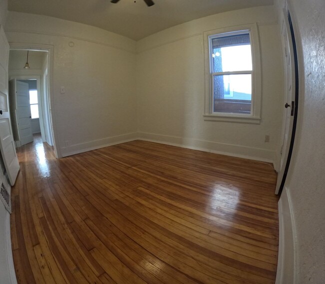 Building Photo - Available for Rent/Rent-to-own