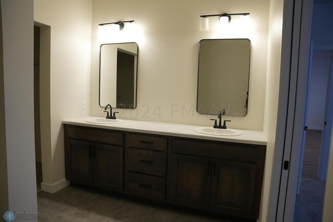 Building Photo - Modern 3 Bed / 2 Bath Twin Home — Stylish, Spacious, and No Backyard Neighbors!