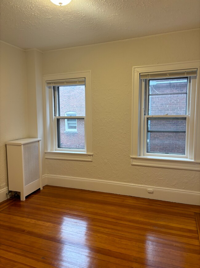 Foto del edificio - 6 Beals St