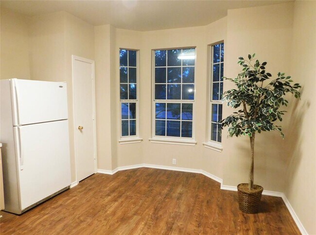 Building Photo - 165 Michaelis Rd