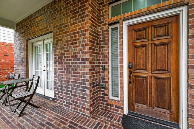 Foto del edificio - 16131 Keystone Ridge Ln