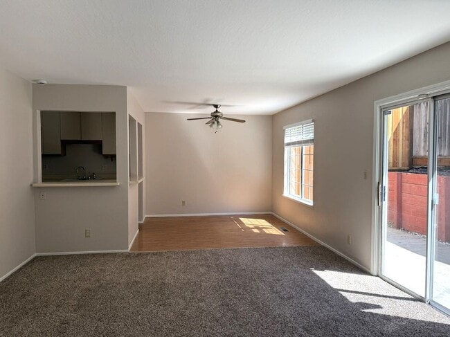 Foto del edificio - 21932 Nugget Canyon Dr