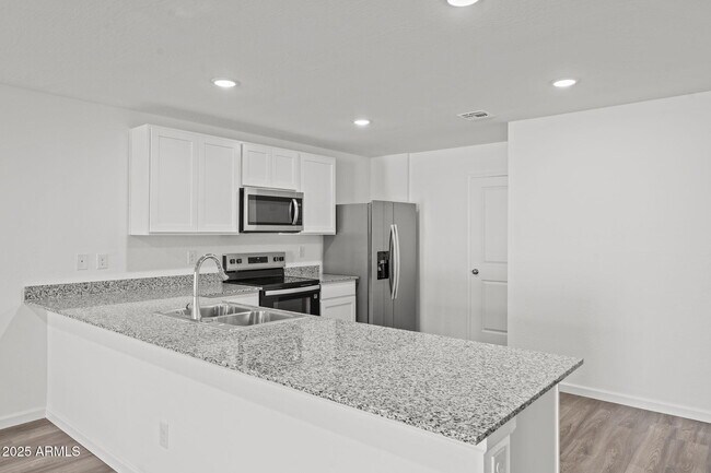 Building Photo - 716 Dylan Ct