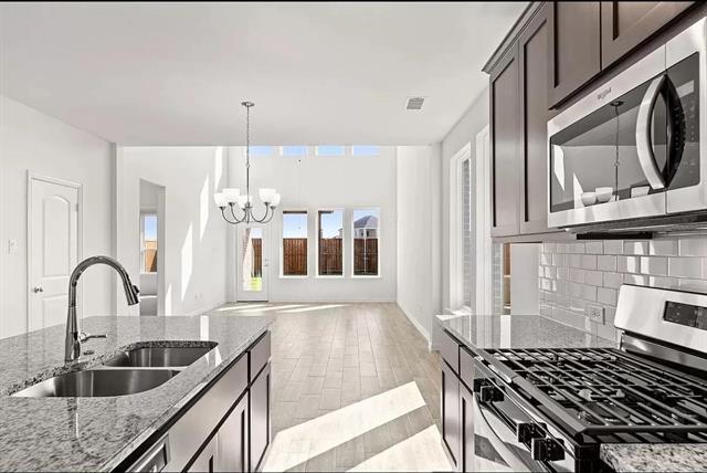 Foto del edificio - 3100 Leatherwood Ln