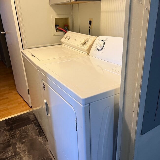 Foto del edificio - 2203 Dora Dr