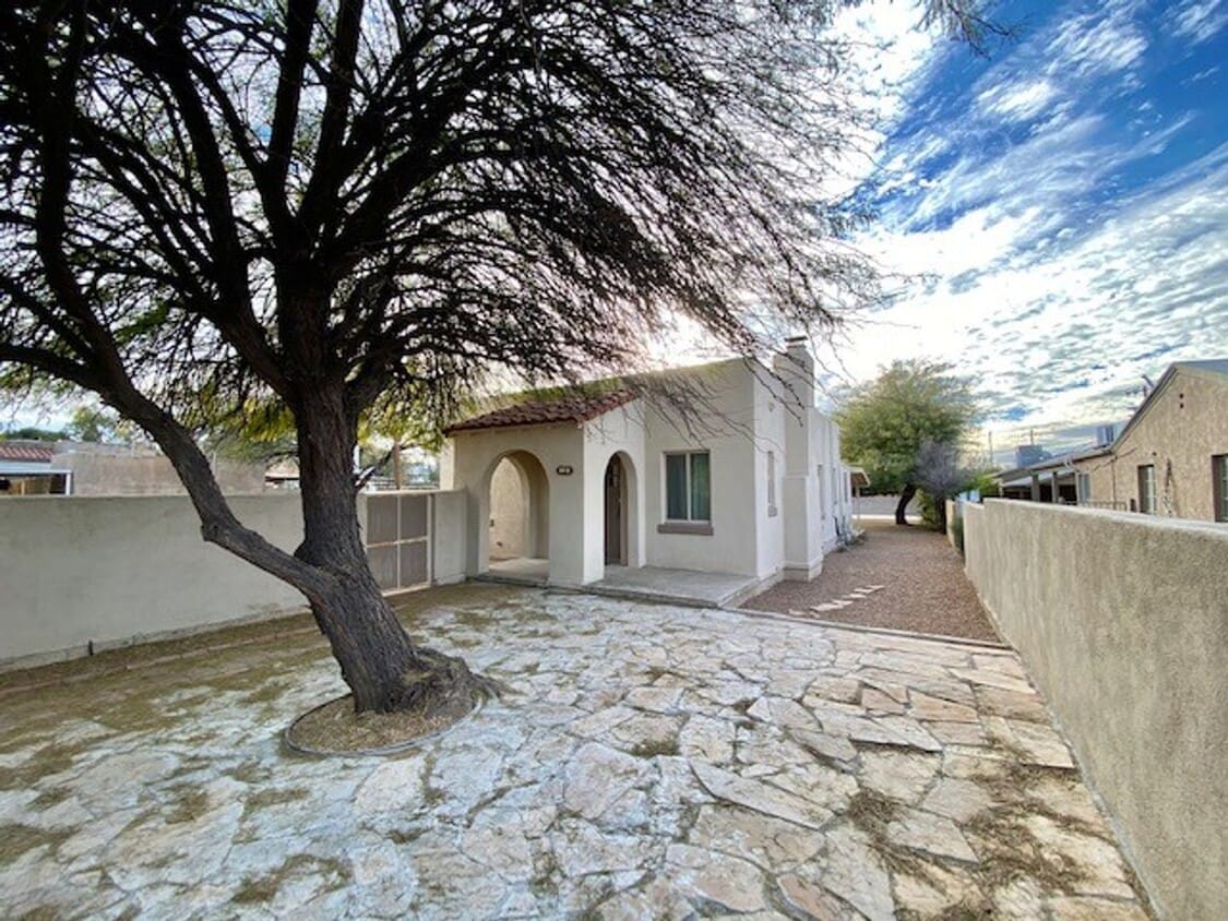 Gorgeous Sam Hughes bungalow - Gorgeous Sam Hughes bungalow
