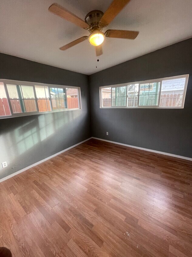 Building Photo - 925 Magnolia Avenue, Unit 927 Magnolia