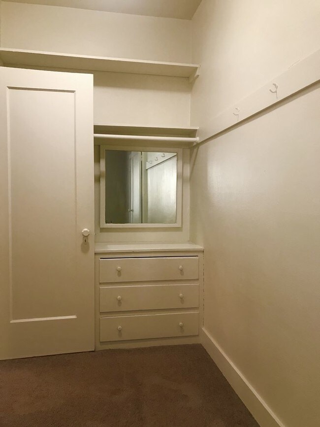 Building Photo - 1322 H Street Apt. 1