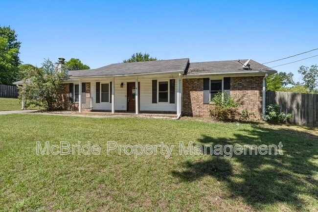 Foto del edificio - 4009 Royal Oaks Ct
