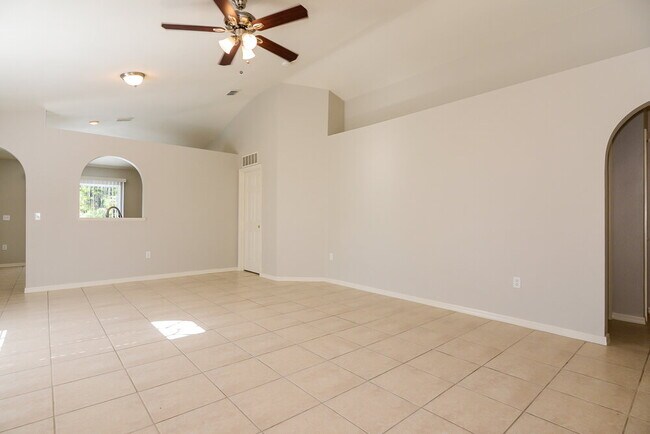 Building Photo - 17026 Ongar Ct