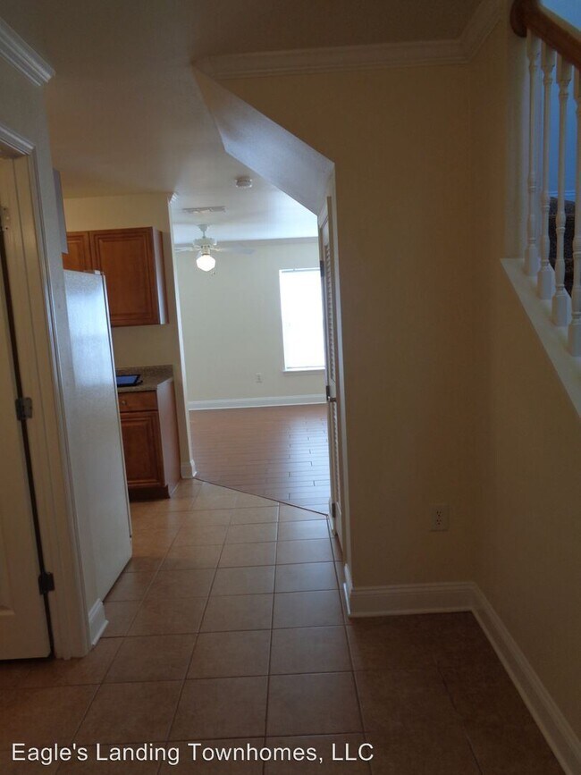 Building Photo - 2 br, 2.5 bath House - 712 Majestic Drive