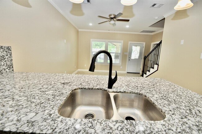 Foto del edificio - 21614 Sara Nicole Ct