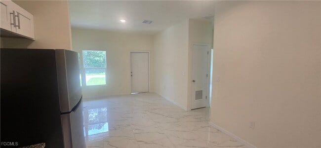 Foto del edificio - 3517 49th St W
