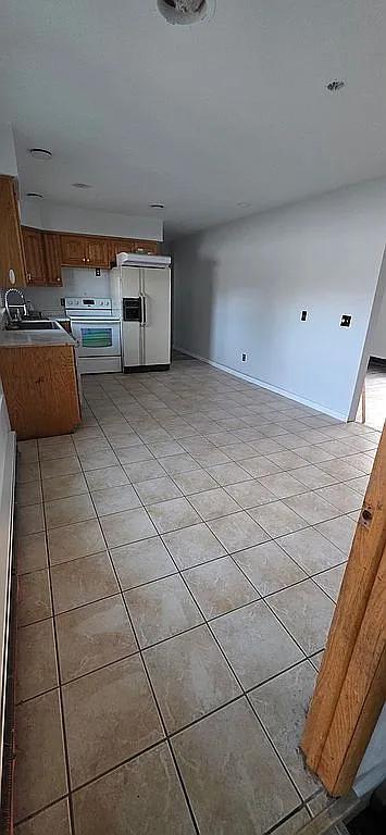 Building Photo - 423 Pattison St