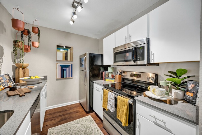 Model | Kitchen & Dining - The Wilde Apartments