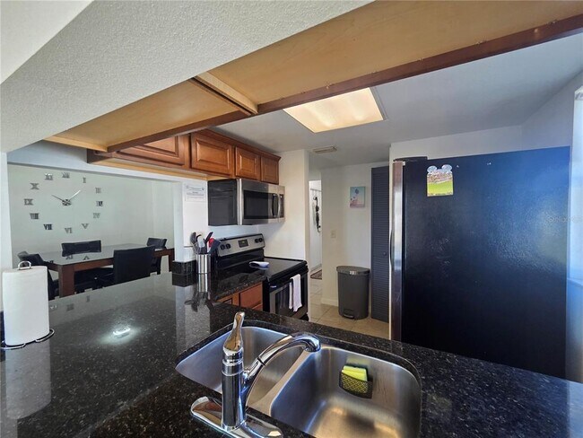 Foto del edificio - 803 Caribbean Dr