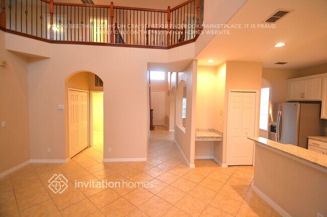 Building Photo - 12837 Cloverdale Ln