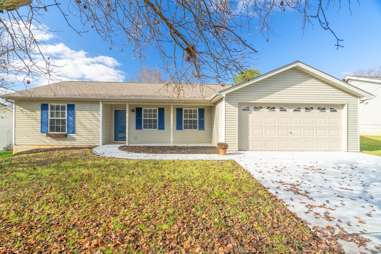 5937 David Johnson Ln, Knoxville, TN 37918 House for Rent in