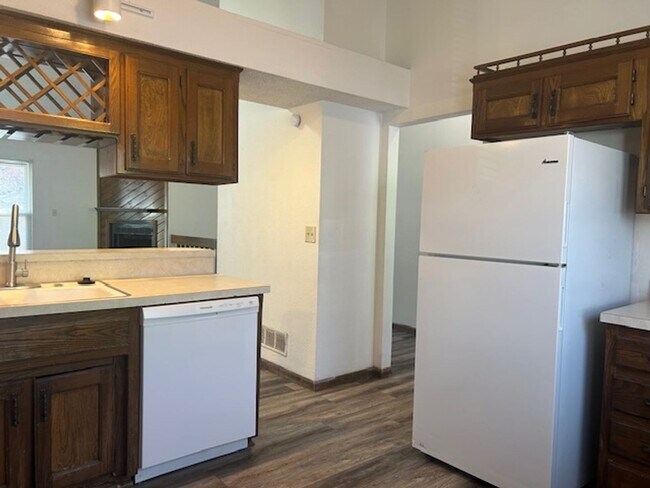 Building Photo - 8307 Woodson Dr