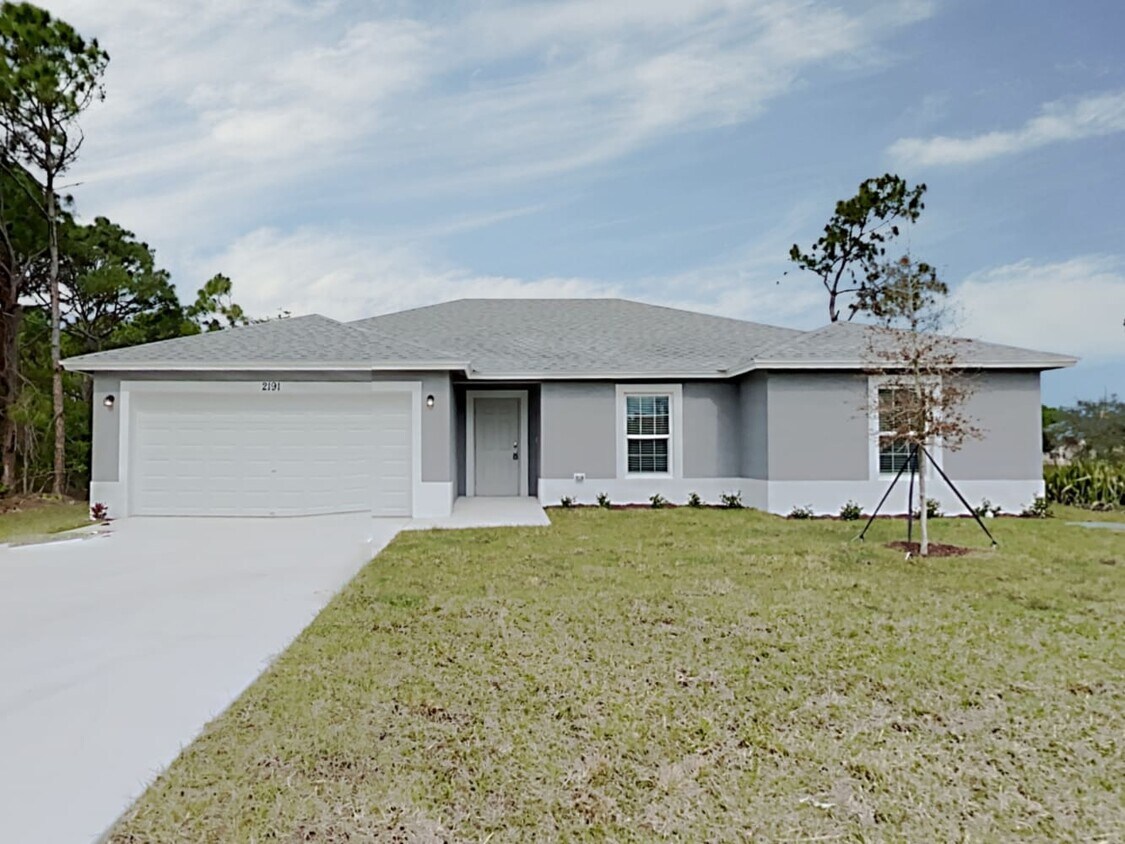 Primary Photo - 2191 SE Broward Ter