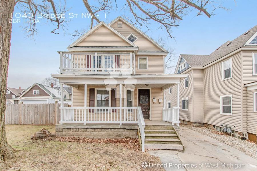 Primary Photo - 1043 Bridge St NW