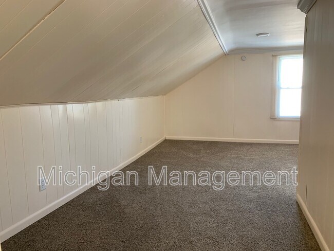 Foto del edificio - 7428 Deering St