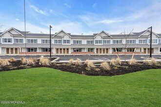 Building Photo - 629 Ocean Rd