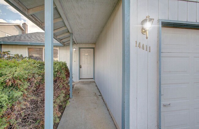 Foto del edificio - 3bd 2ba Single Level Home in Mountain View...