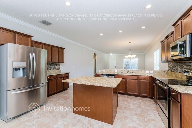 Building Photo - 13427 Lake Monroe Pl