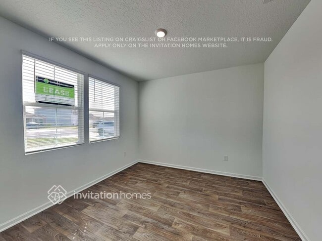 Building Photo - 701 Orellana Rd