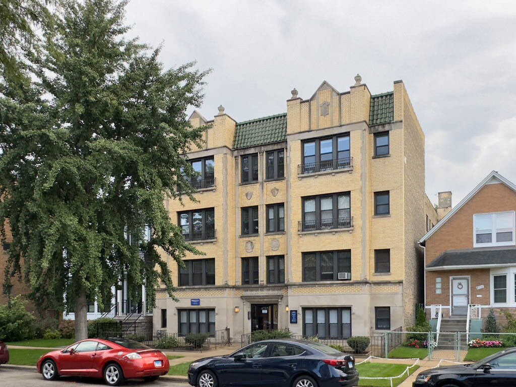 Primary Photo - 4734 N Hermitage Ave