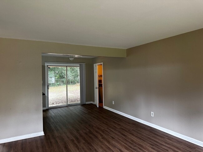 Photo - 1730 Atkamire Drive House