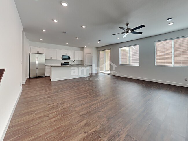 Building Photo - 8933 Tiger Tooth Avenue