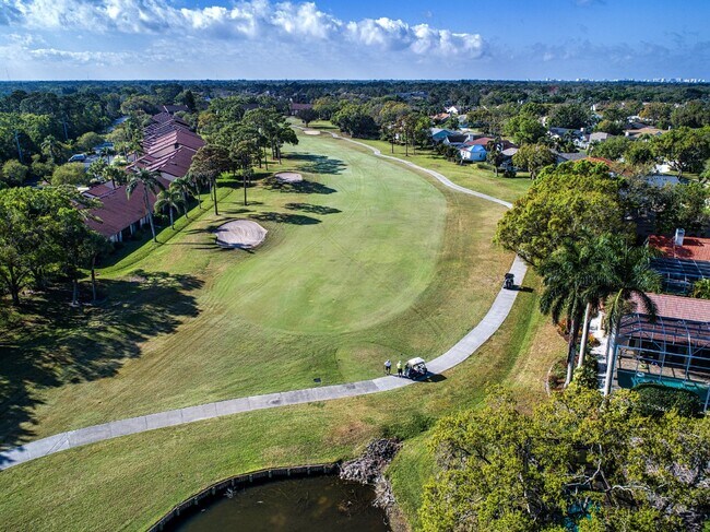 Building Photo - Palm Aire Fully Furnished Rental