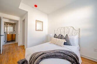 Building Photo - The Press House