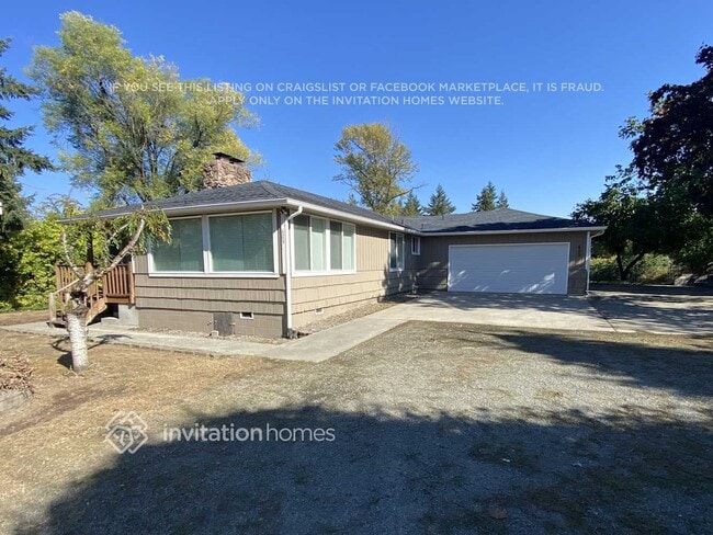 Building Photo - 609 114th Ave E