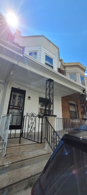 Building Photo - 5512 Pemberton St