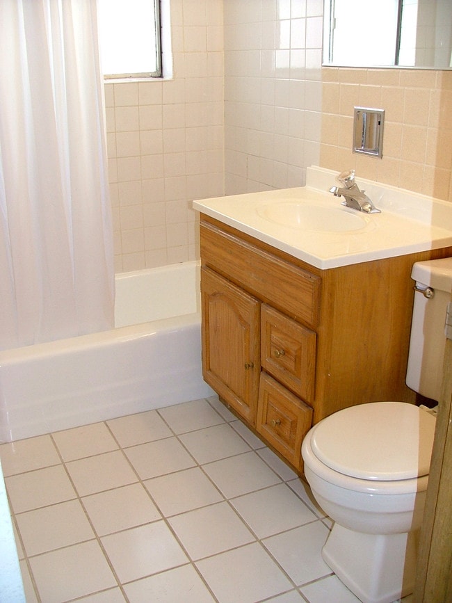 Photo - 7406 Randolph St. Apartments