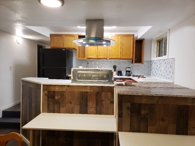 Foto del edificio - 825 Tilden Ave