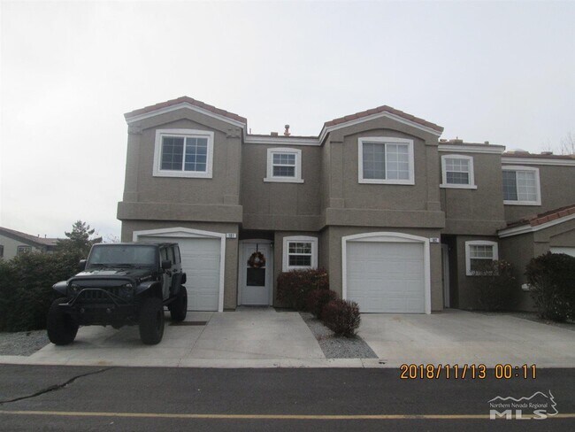 Building Photo - 5695 Vista Luna Dr