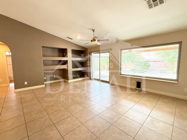 Foto del edificio - 4148 E Brighton Way