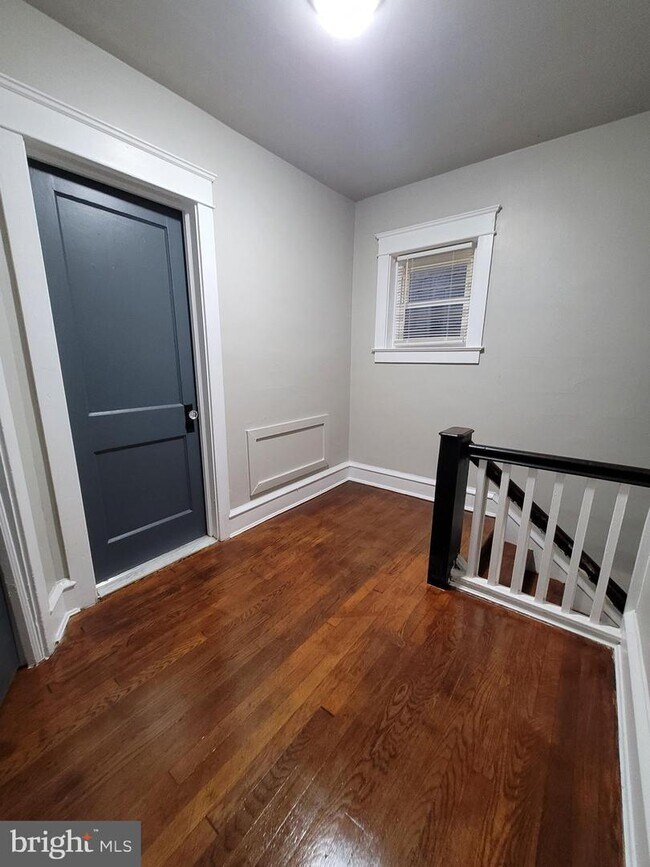 Foto del edificio - 2711 Jefferson St