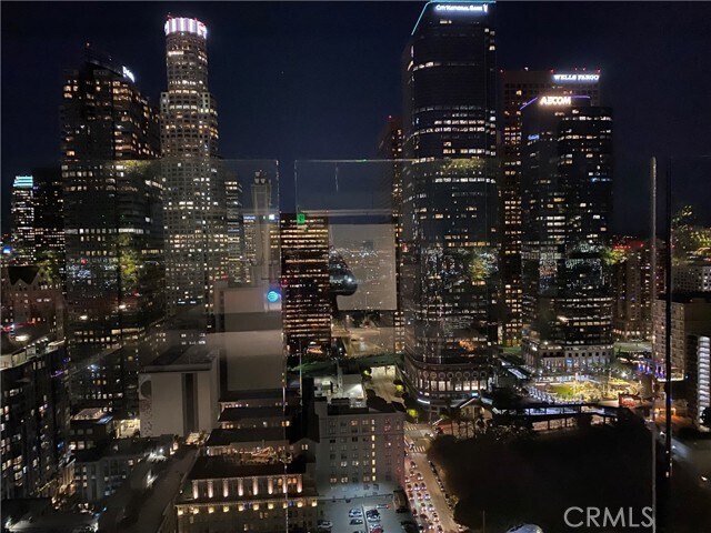 Foto del edificio - 400 S Broadway