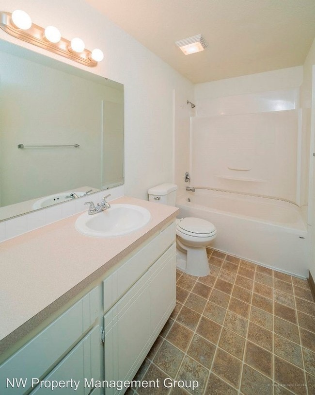 1026 Cedar Ave, Marysville, WA 98270 Room for Rent in Marysville, WA