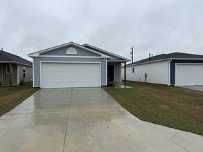 Building Photo - 316 Cattle Dr