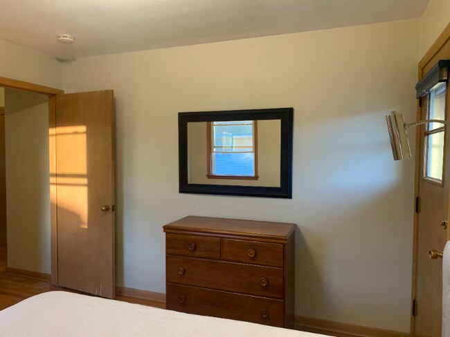 Building Photo - 1605 Trailsway
